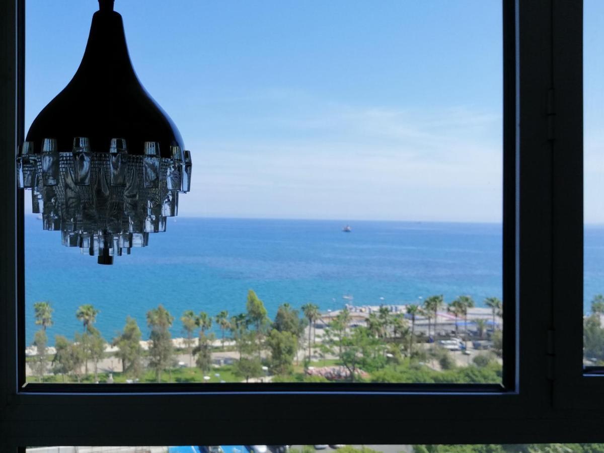A City-Center Seaview Penthouse At Oceanic Limassol Exterior photo